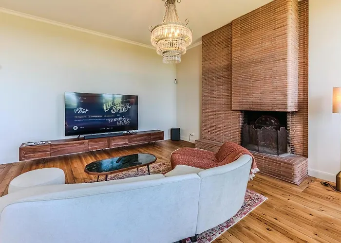 Le Domaine De Roquefalcou *